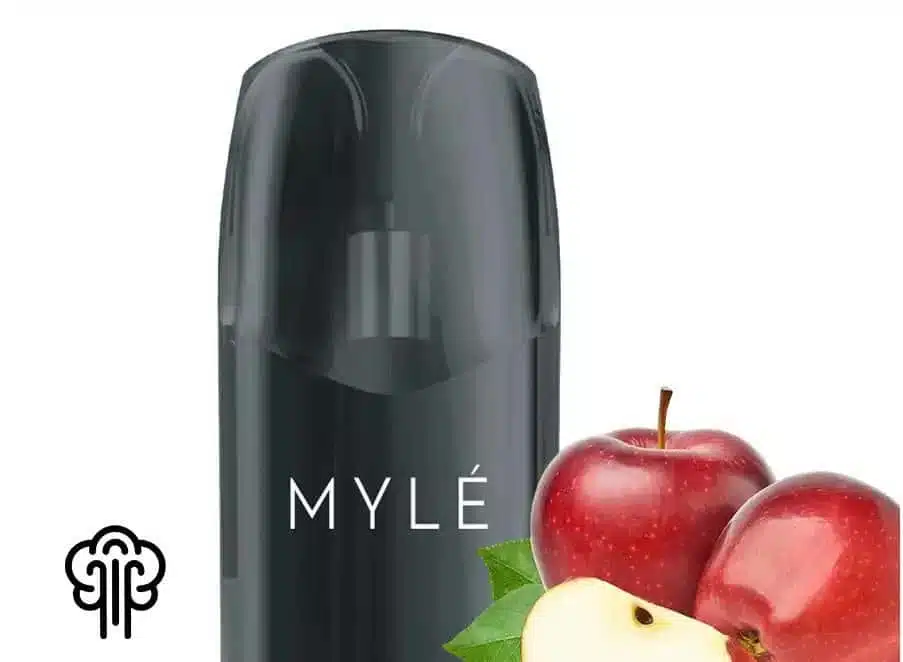 Close-up MYLÉ pod with red apples and apple slice, Red Apple flavor