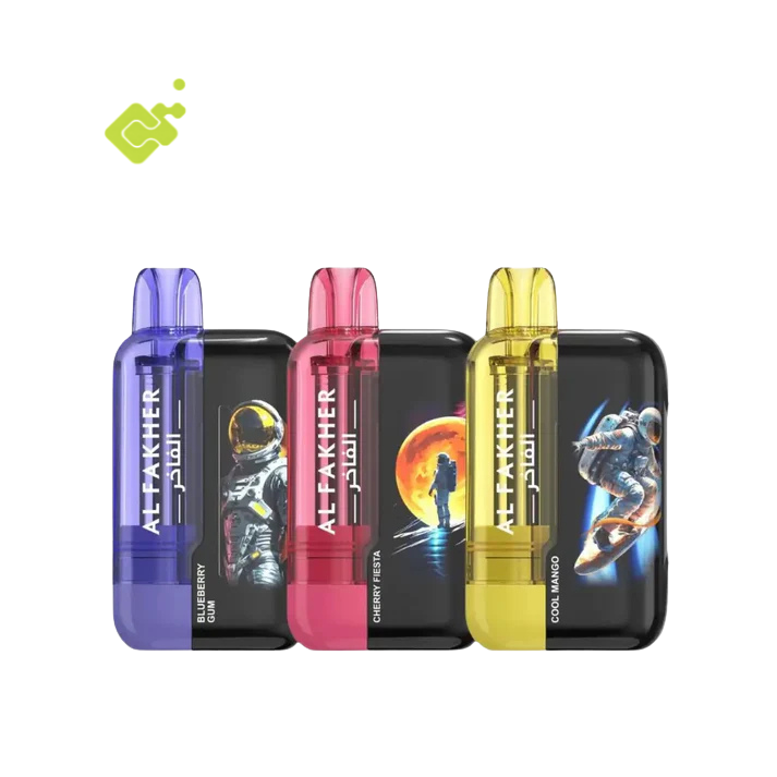 Refillable pod device and sub-ohm tank side by side with e-liquid bottles